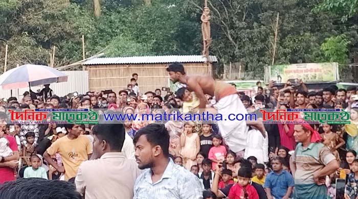  রাজবাড়ীতে ঐতিহ্যবাহী চড়ক পূজা ও গ্রামীন মেলা অনুষ্ঠিত